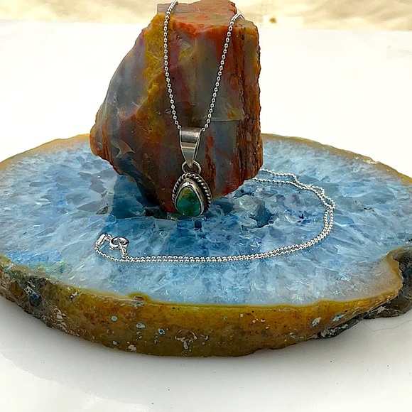 18”Sterling Silver Silver Chain Necklace With Sterling Silver Turquoise Pendant - Picture 5 of 8